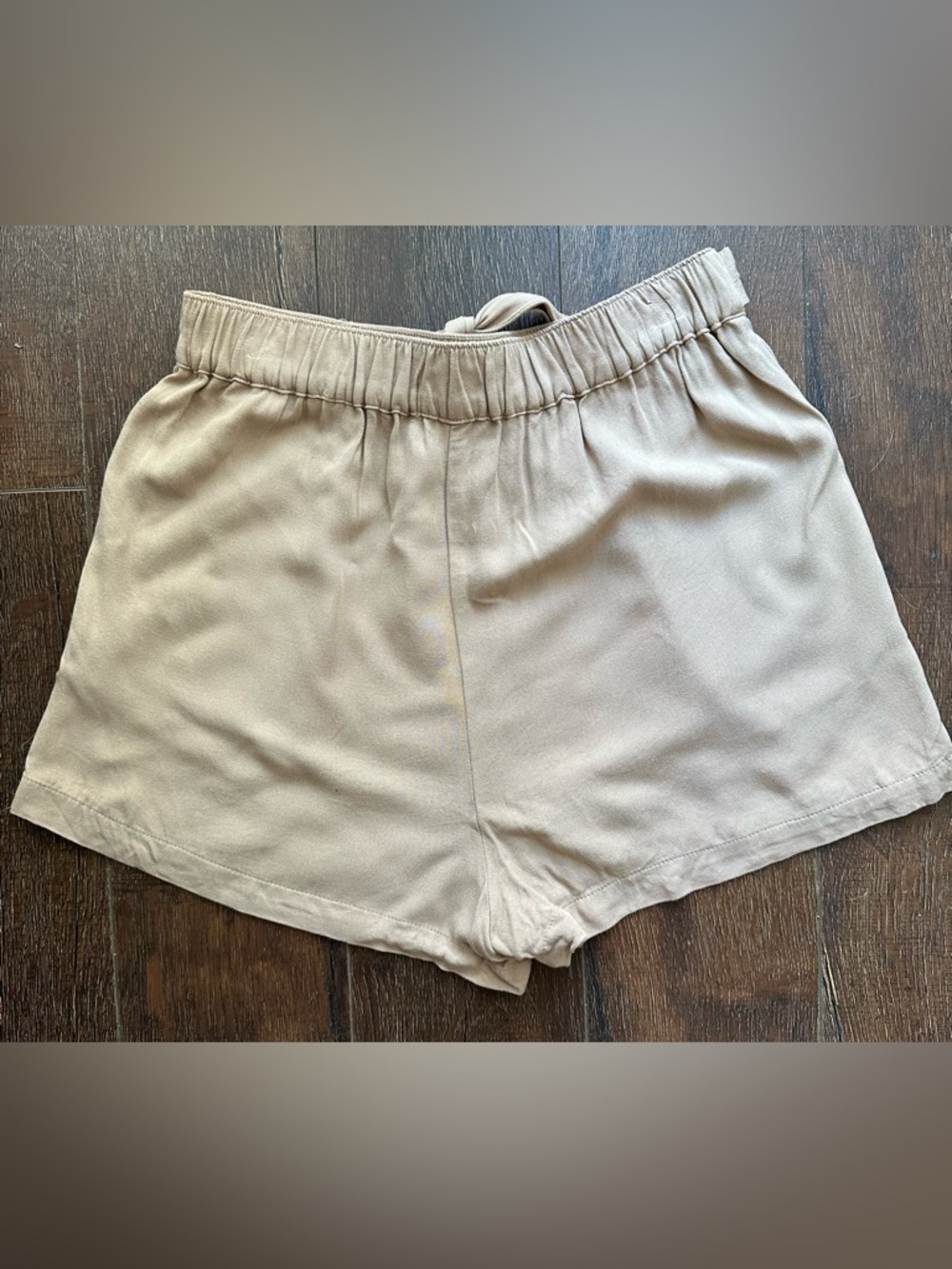 Be Cool Tied-Waist Women's Casual Shorts
Size Small - Picture 3 of 8
